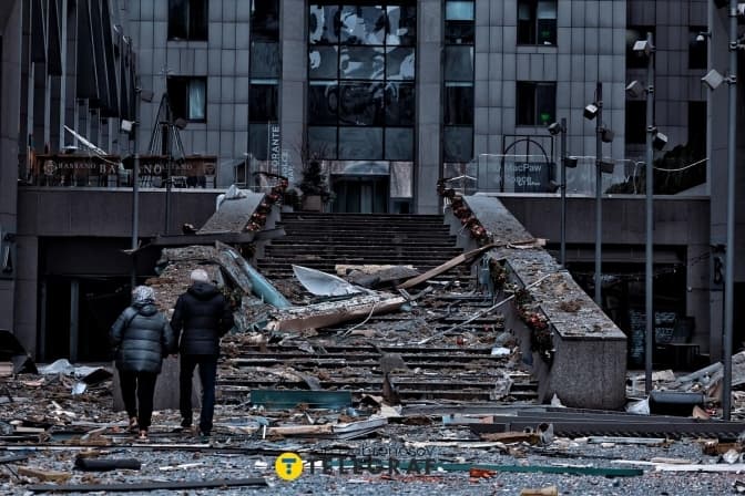 Внаслідок ракетної атаки постраждав головний офіс Sense Bank, зник співробітник