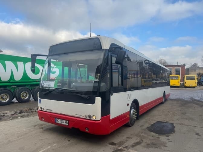 У Львові збільшили кількість низькопідлогових автобусів на трьох маршрутах
