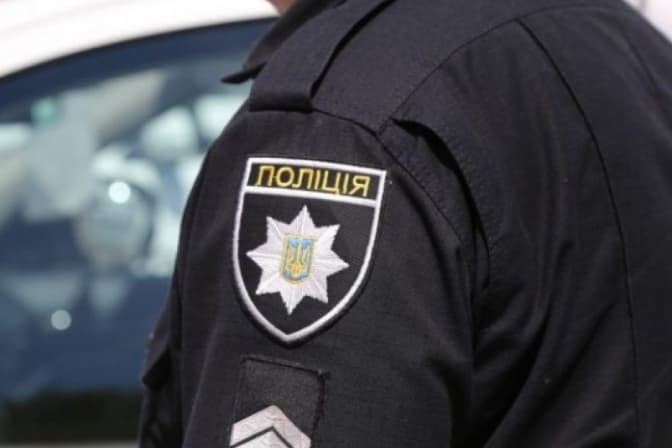 На Львівщині на хабарі 7 тис. грн затримали 29-річного поліцейського