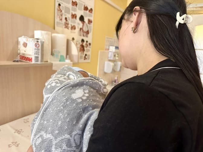 У Львові лікарі допомогли жінці з двома матками народити дитину