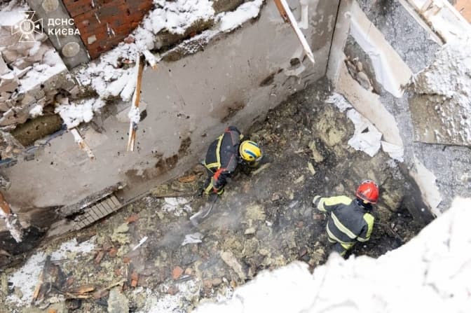 У Києві завершили ліквідацію наслідків російського обстрілу