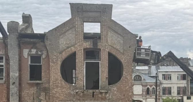 Будівлю трамвайного депо на Лук'янівці, яка є пам'яткою, продовжують руйнувати — Перов