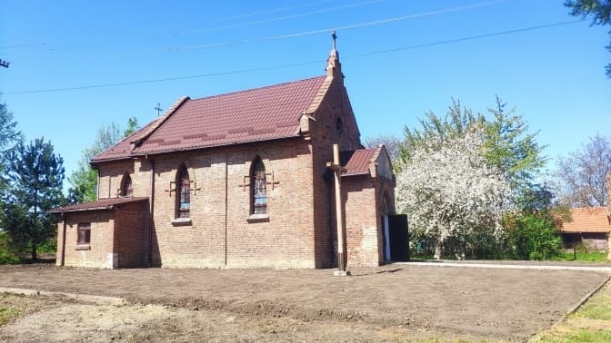 У Львівському районі відкрили відновлену каплицю початку XX століття