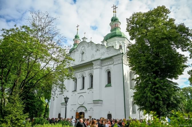 У Кирилівській церкві вперше за десятиліття відбулася літургія українською