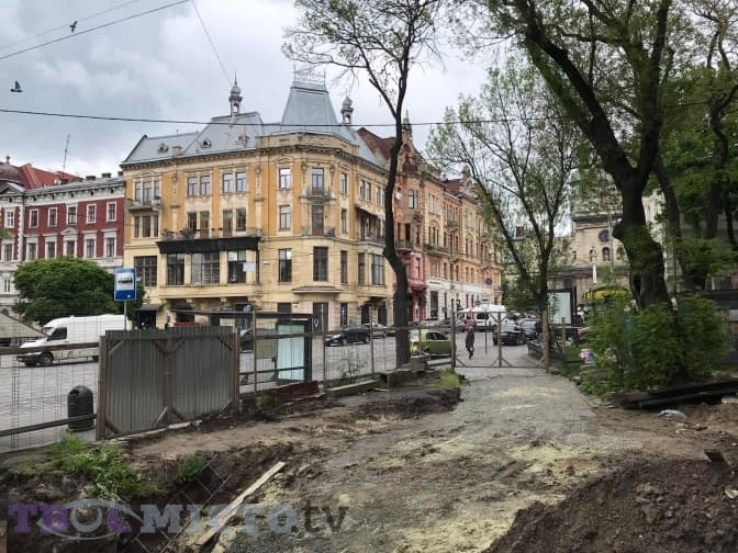 У Львові з площі Галицької приберуть МАФ. Коли завершать реконструкцію