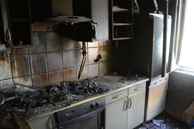 Масштабна пожежа у Львові сталася, ймовірно, через зарядку електровелосипеда