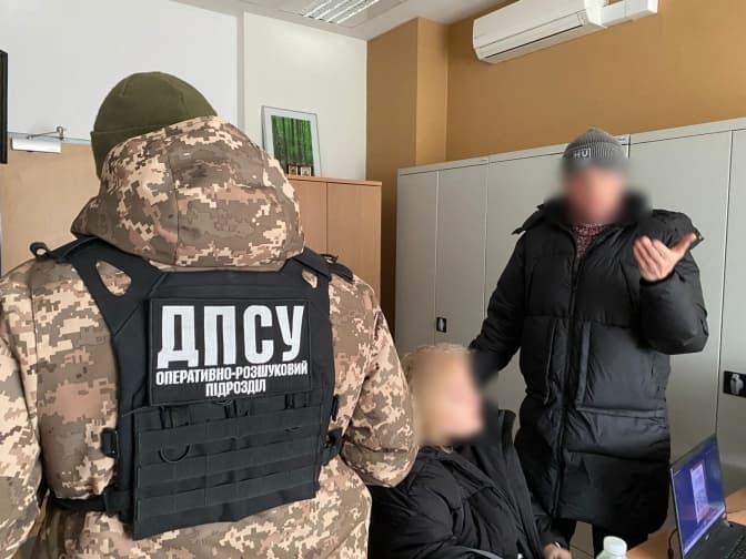 «Забув, де разом проживають». На Львівщині викрили три фіктивні подружжя