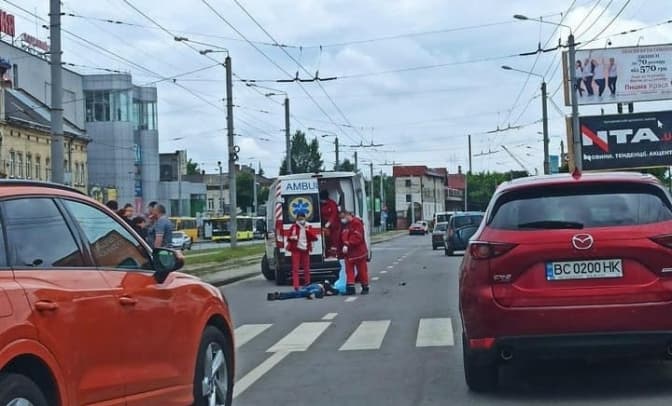 На пішохідному переході у Львові водій збив на смерть 39-річного чоловіка
