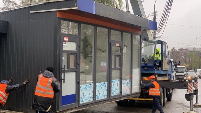 На Нивках в Києві демонтували 25 МАФів