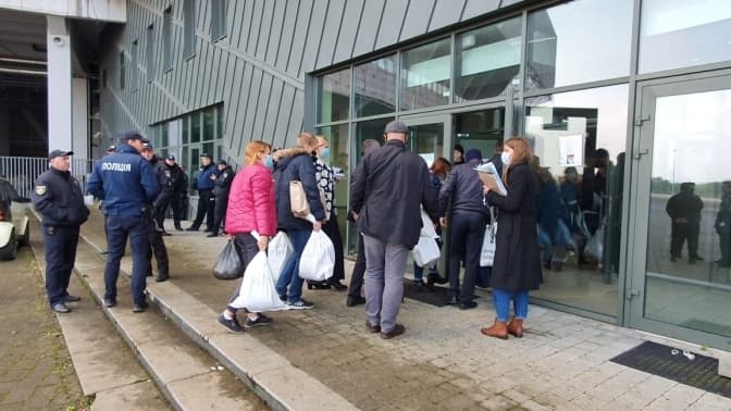 Як відбувається підрахунок голосів на «Арені Львів». Фоторепортаж