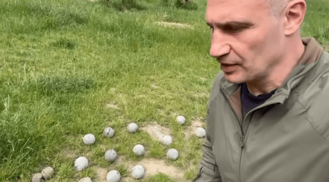 У Києві після ракетного удару виявили елементи касетної боєголовки