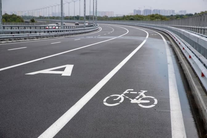 На Подільському мосту від суботи запрацюють усі смуги та тунель