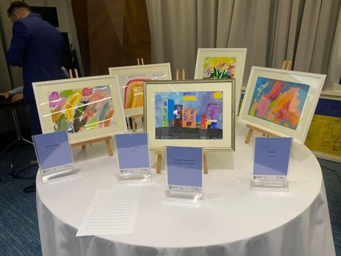 У Львові під час благодійного аукціону зібрали понад 2 мільйони гривень