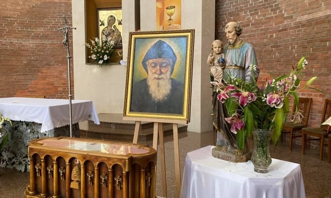 У Львові можна помолитися біля мощей святого Шарбеля. Розклад Богослужінь