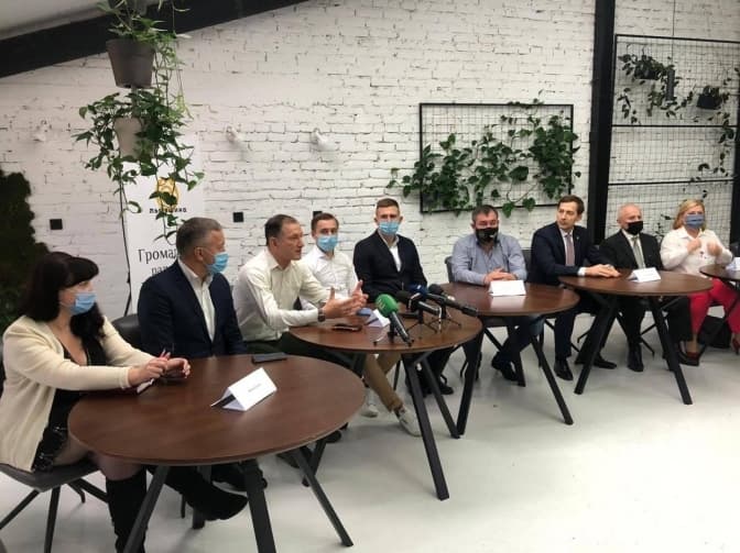 Громадська рада при ЛОДА підтримала у другому турі виборів Олега Синютку