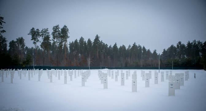 Калмикова прокоментувала рішення Верховного суду щодо НВМК: місця поховання полеглих захисників є недоторканними