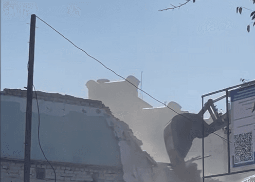 Забудовник продовжив руйнувати 200-річну будівлю на Подолі, яка напередодні отримала охоронний статус