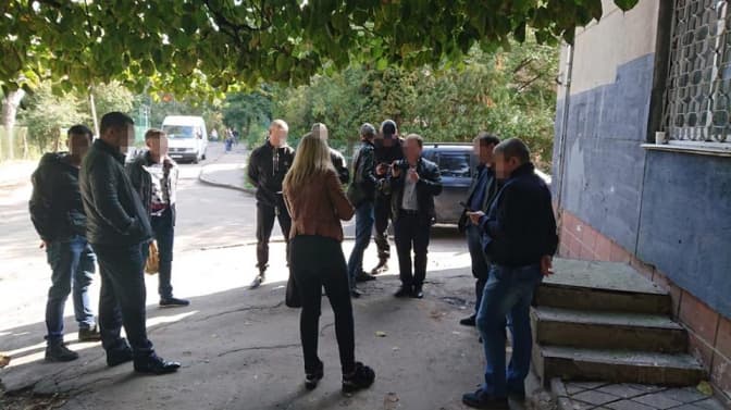 У Львові затримали на хабарі посадовця держпраці. Фото, відео