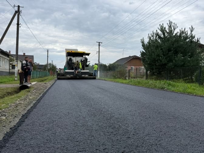 На Львівщині оновили ділянку важливої траси. Фото
