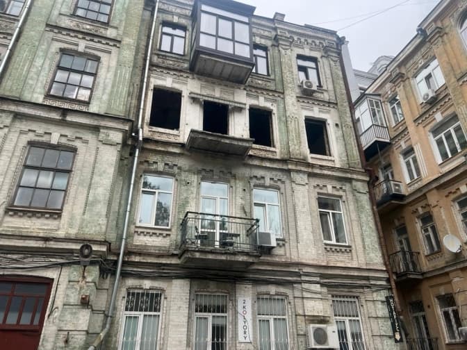 ДОКС вимагає зупинити незаконні роботи на флігелі XIX століття, що має охоронний статус