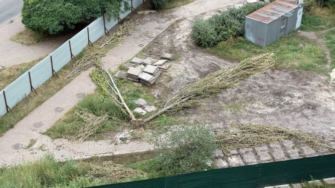 На Березняках забудовують сквер імені Павла Тичини, поліція відкрила провадження