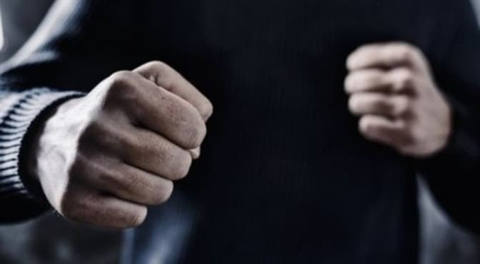 «Вихвалялися, що їм нічого не буде». Троє поліцейських у центрі Львова побили ветеранів АТО