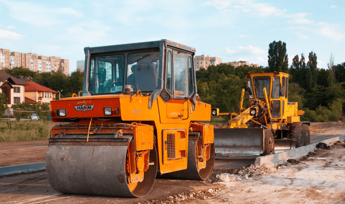 Дороги по-німецьки: у Львові застосують нову технологію ремонту і протестують на одній з вулиць