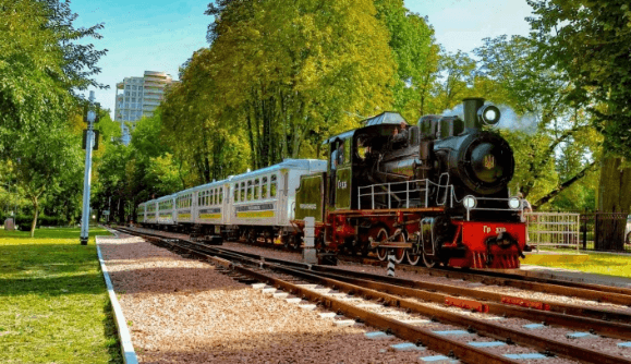 Дитяча залізниця у Києві невдовзі відкриє сезон
