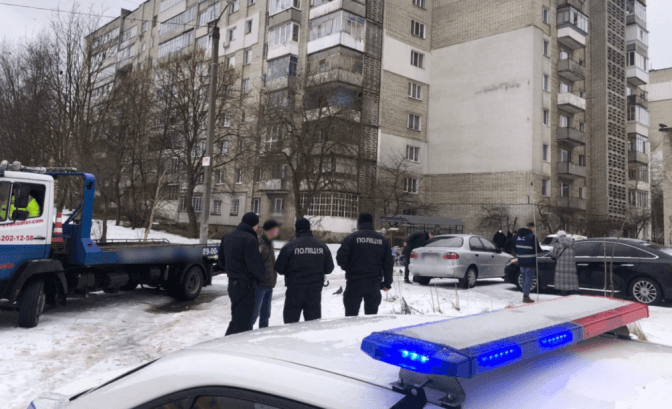 У Львові за 34 несплачені штрафи у подружжя забрали автомобіль