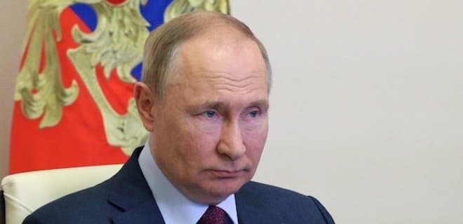 путін ввів воєнний стан на тимчасово окупованих територіях