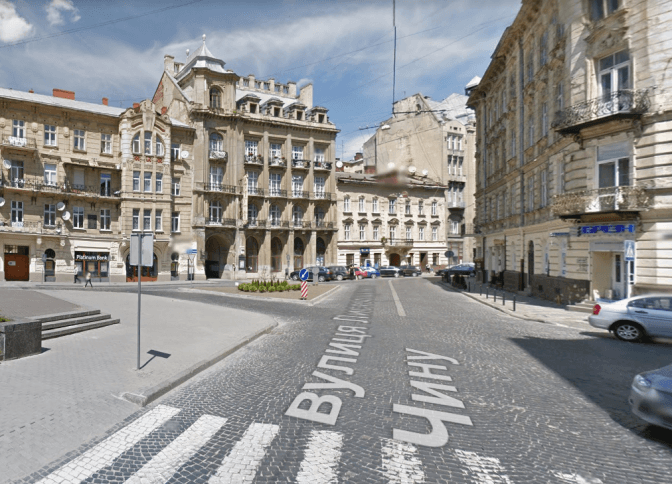 На частині вулиці Гнатюка до кінця місяця обмежать рух . Схема об’їзду