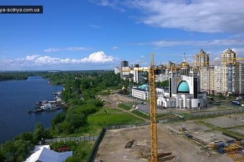 Ощадбанк виставив на продаж 6 га землі на лівому березі Києва біля Патріаршого собору УГКЦ