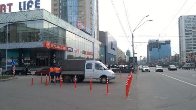 На двох вулицях Львова з’являться гумові делініатори