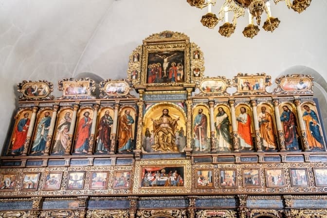 У Києво-Печерській Лаврі показали стародавній відновлений іконостас