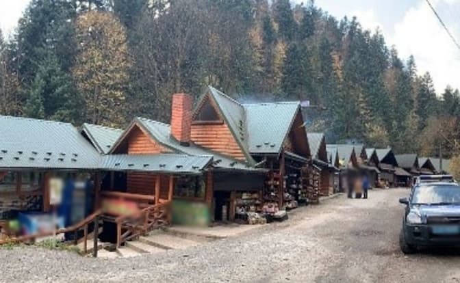 За самобуди біля водоспаду «Кам’янка» судитимуть ще шістьох осіб