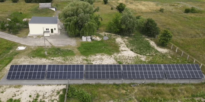 У Бучанській громаді запустили сонячну електростанцію, яка живитиме насосну станцію