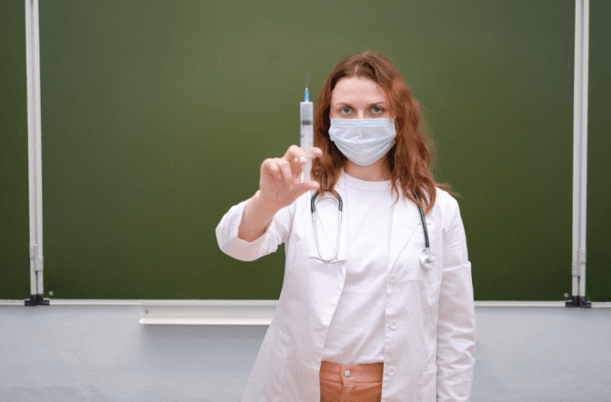 У центрах вакцинації на Львівщині ще півтори тисячі людей отримали щеплення від Covid-19