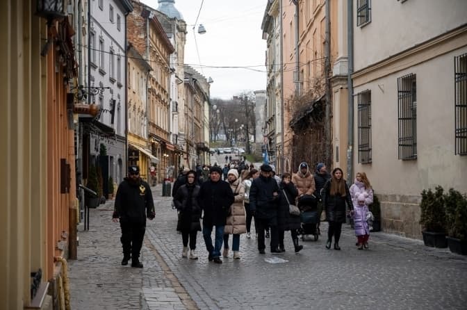 Львів туристичний. Хто найчастіше відвідує місто і з якою метою