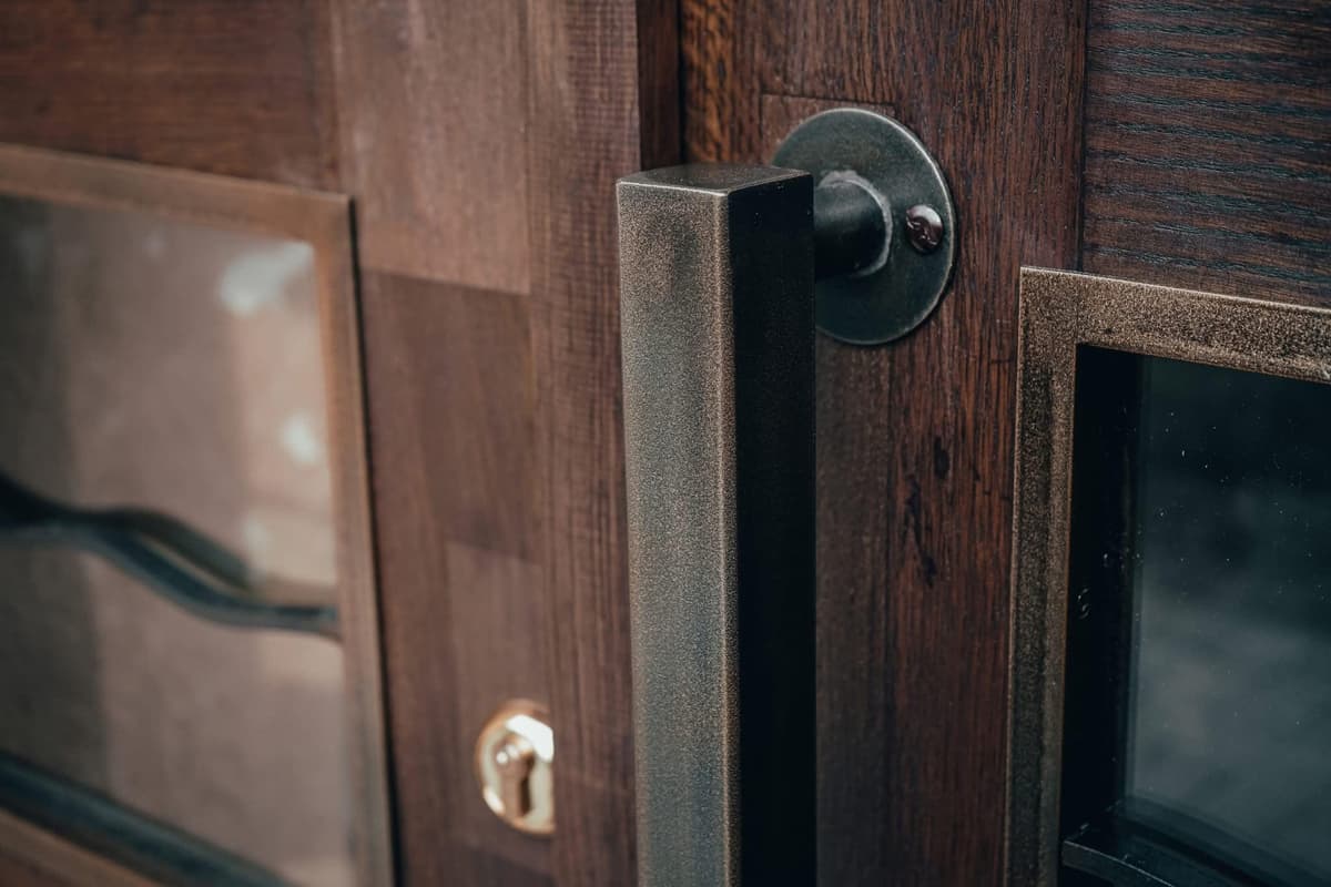 У Львові відреставрували ще одні історичні двері. Фото