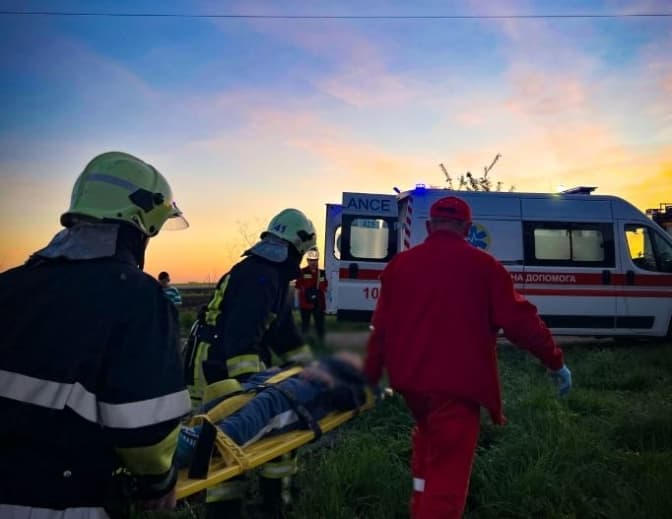 На Львівщині дитина отримала травми після падіння з труби