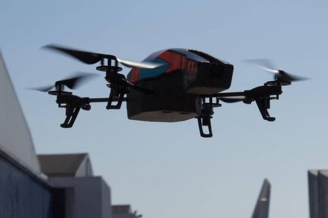 Понад 10 ворожих дронів атакували Україну. Постраждало місто на Київщині