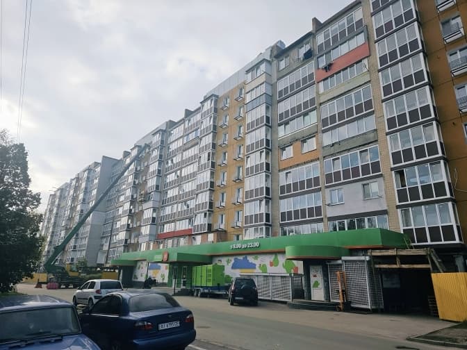 Агентство відновлення показало, як відбудовують 9-поверхівку у Бородянці