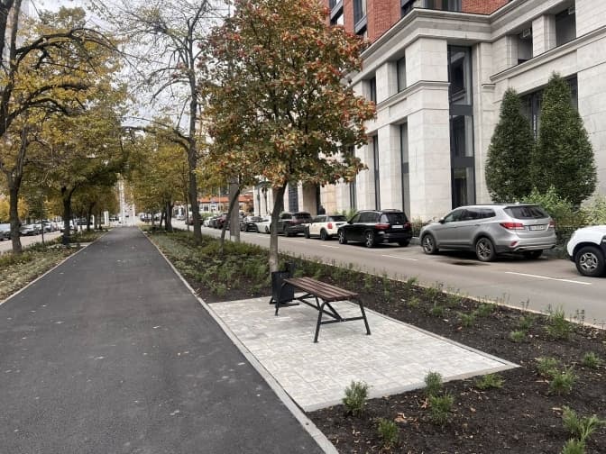 У Голосіївському районі столиці з’явився мінісквер з пряних трав