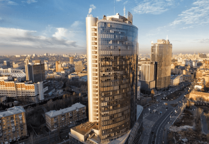 Власник S.T.A.L.K.E.R. купив бізнес-центр «Парус» в Києві