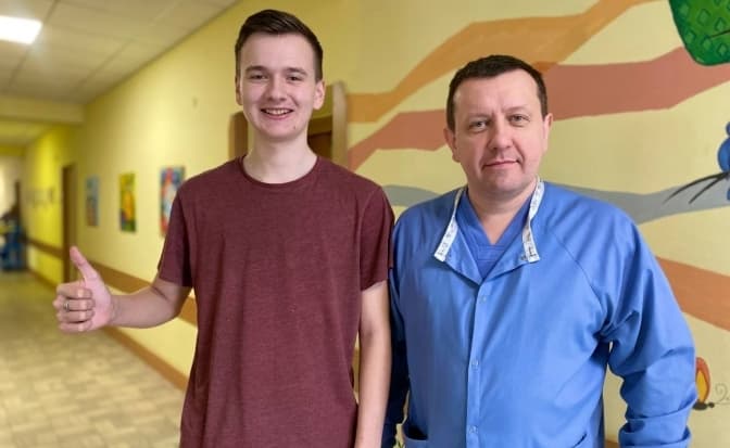 Львівські хірурги уперше провели корекцію грудної клітки методом «магічної струни»