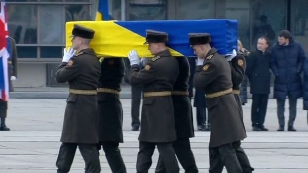 В Україну привезли тіла загиблих у авіакатастрофі в Ірані