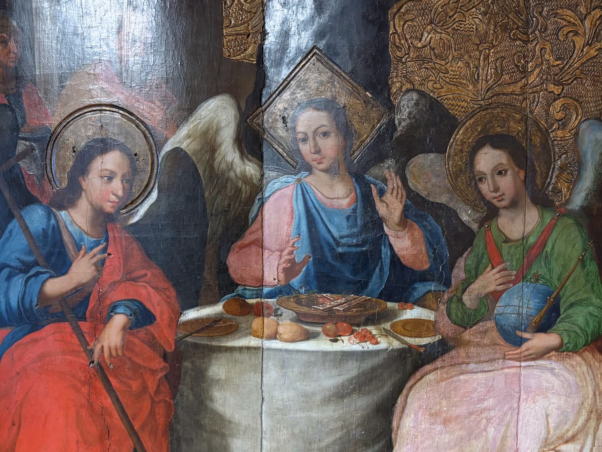 В Олеському замку відкрили виставку, присвячену образу ангела