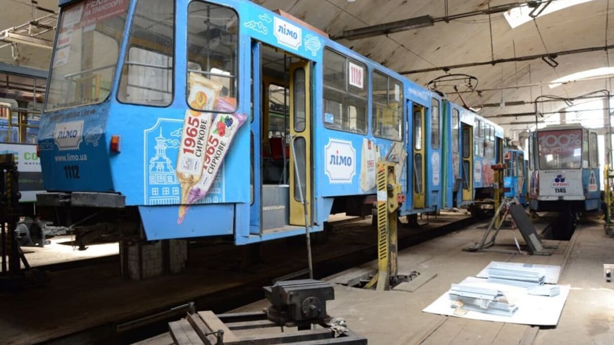 У Львові спишуть 15 старих трамваїв: їхні деталі використають для ремонту новіших