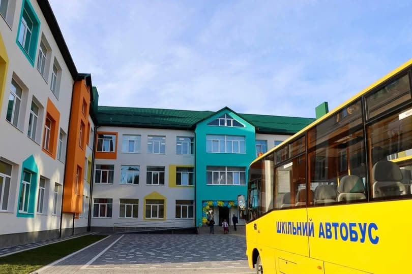 На Львівщині розповіли, як працюватимуть школи під час відключень світла