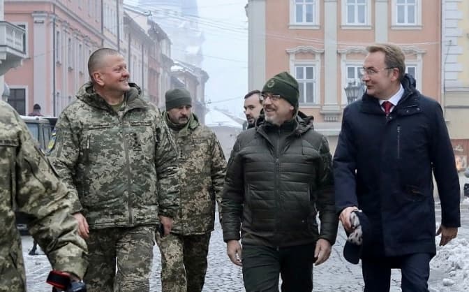 У Львові з робочим візитом перебуває міністр оборони Резніков